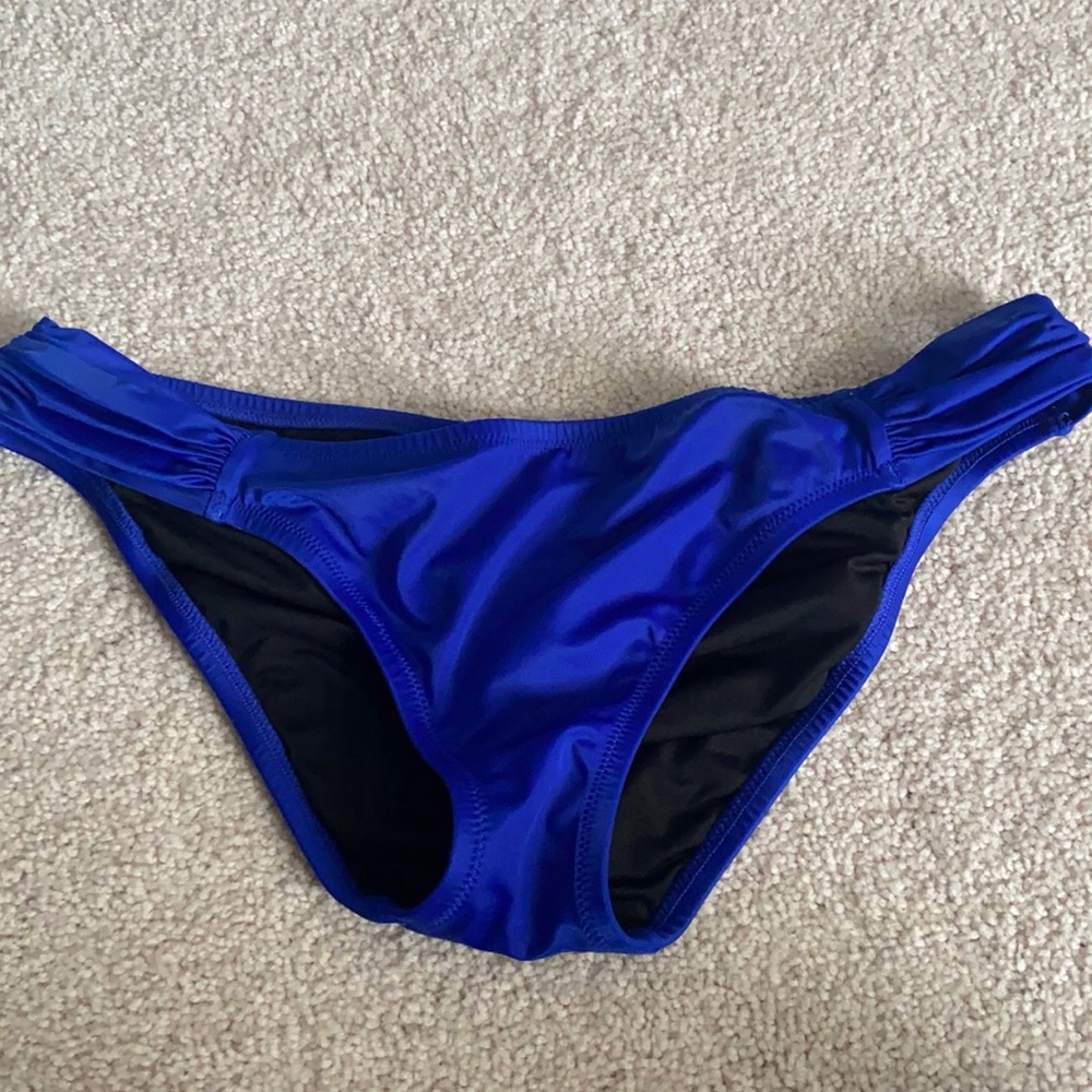 Swimsuit bottoms
